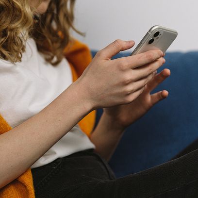 Nativ eller hybrid applikasjon? Netthandel på telefon