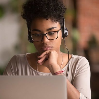 Implementeringen av en e-læringsplattform